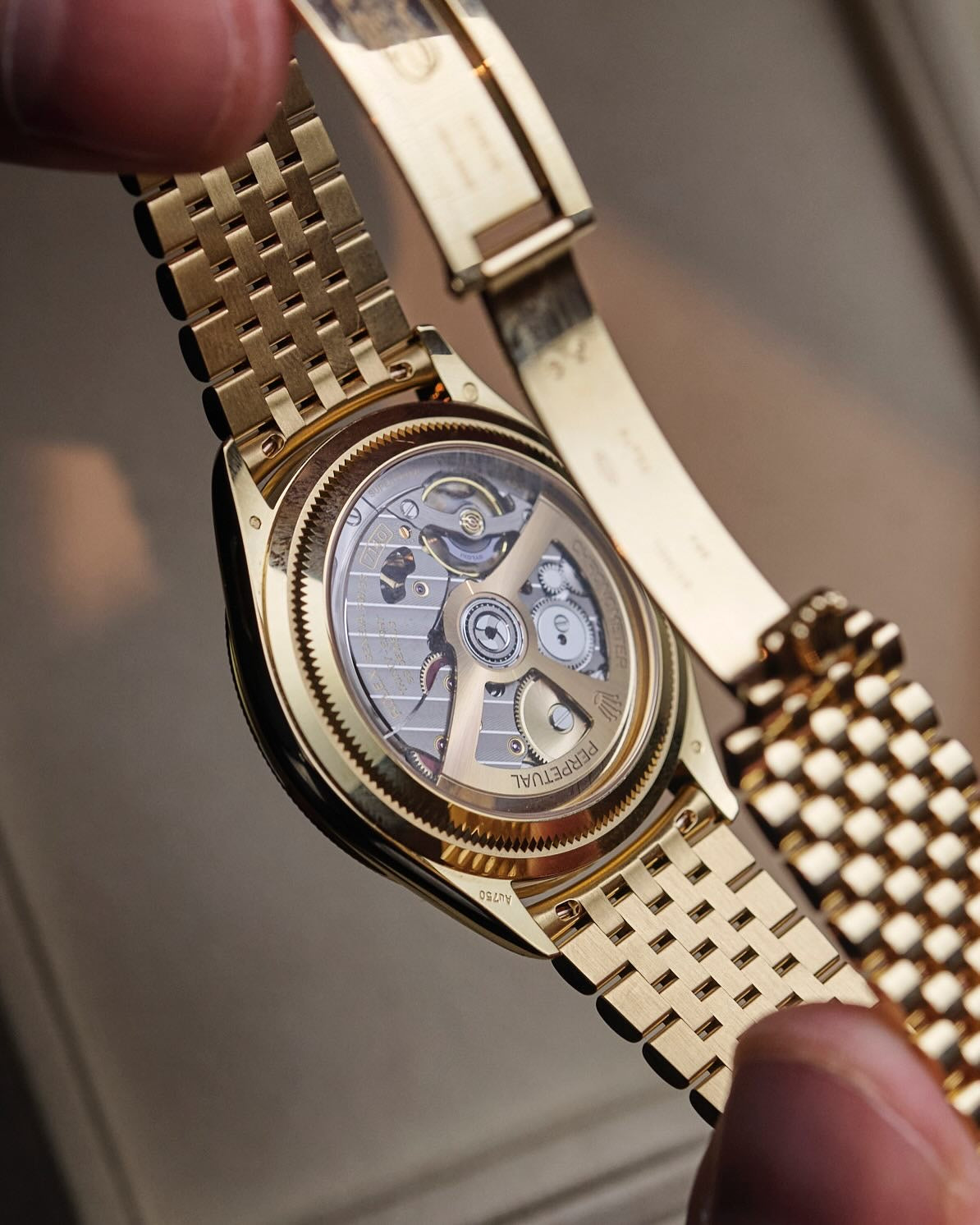 ROLEX PERPETUEL 1908 39 MM DORÉ FONND NOIR