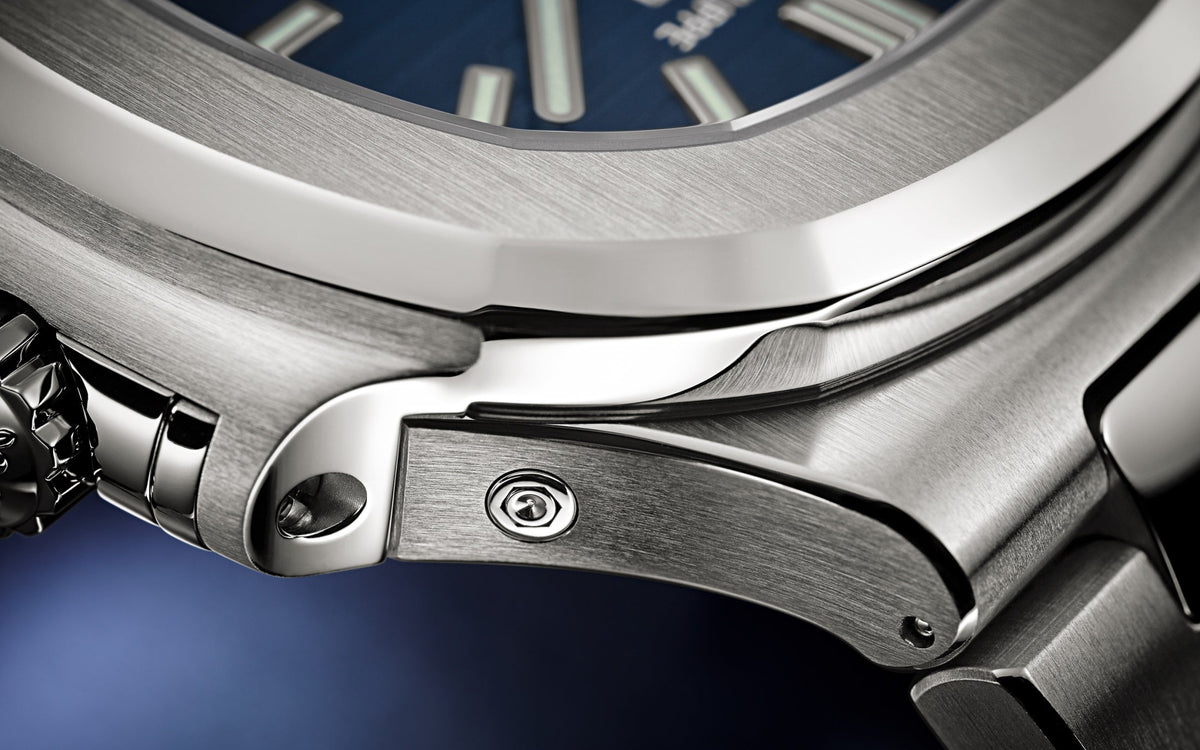 MONTRE HOMME PATEK NAUTILUS AUTOMATIQUE 5726/1A