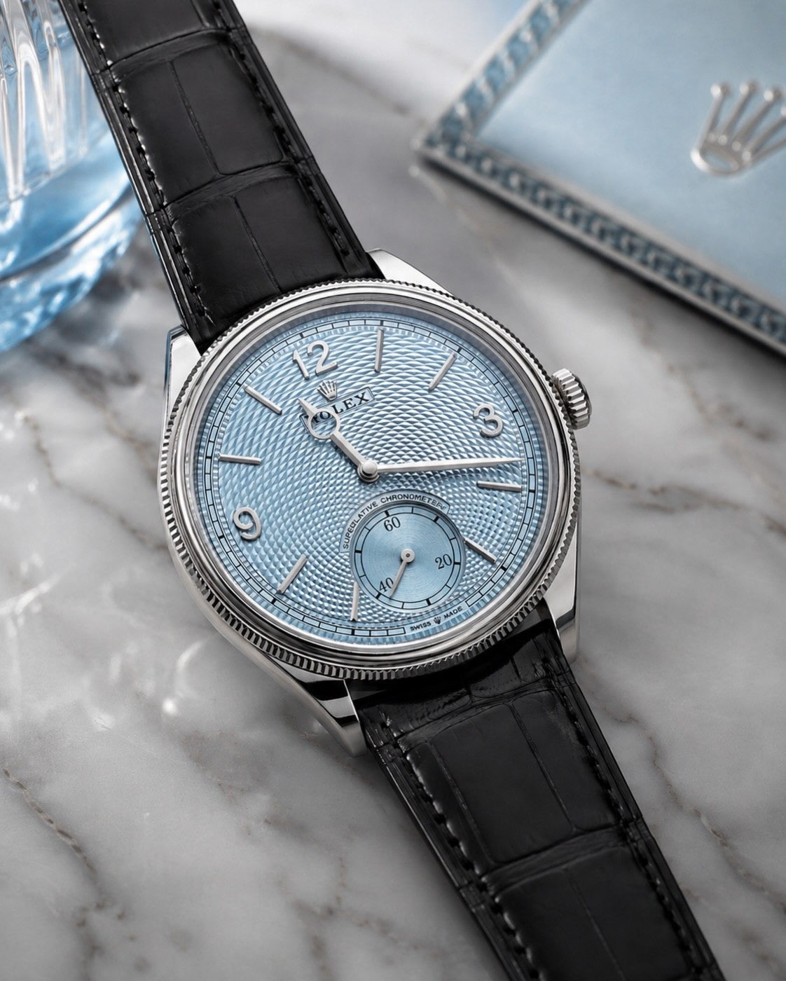 ROLEX PERPETUEL 1908 39 MM CUIRE NOIR FOND BLEU