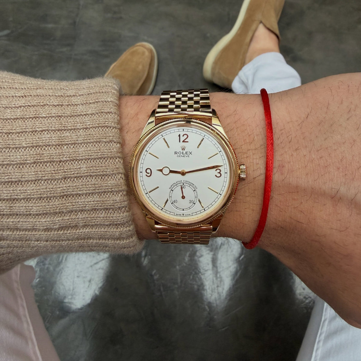 ROLEX PERPETUEL 1908 39 MM doré FONND BLANC