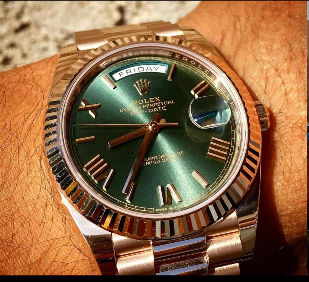 Rolex Everose Gold Day-Date 228235 Olive Green Dial Watch